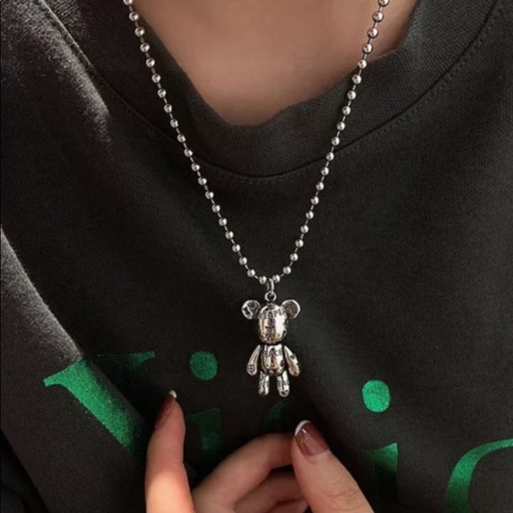 SILVER TEDDY BEAR PEACE LOVE NECKLACE - Picture 5 of 8